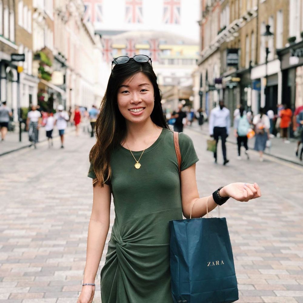 Meet your Posher, Emily